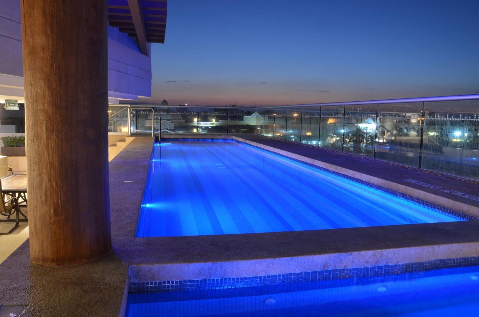 Holiday Inn Express Puerto Vallarta By Ihg Экстерьер фото